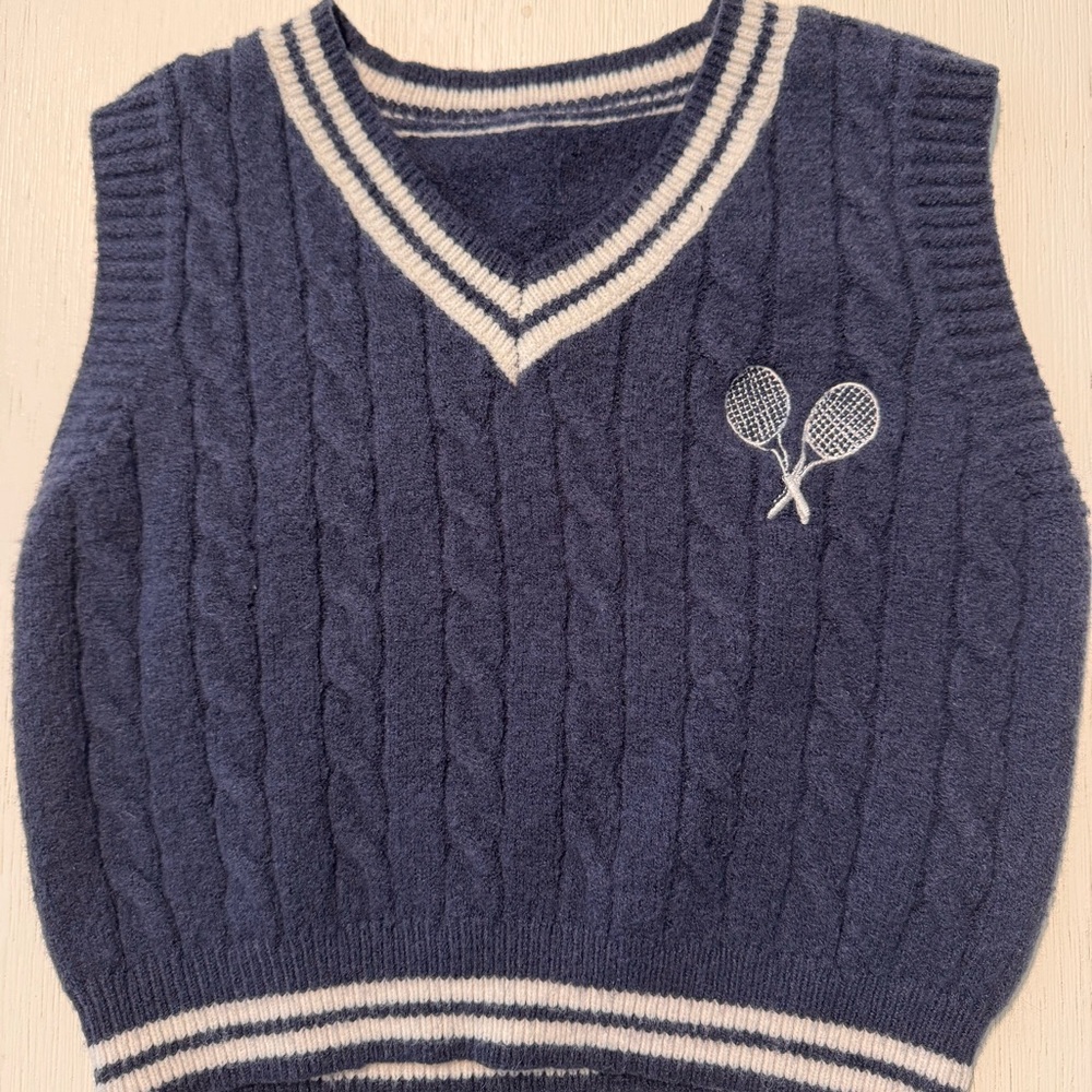 SHEIN Navy Blue Cropped Knit Sweater Vest